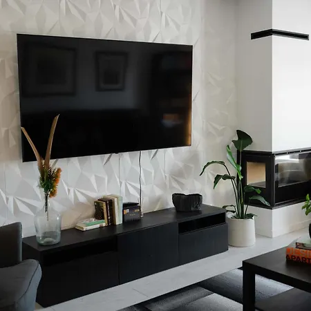 Elegant 3-bed Family House With Large Pool Area * Praia da Lourinha