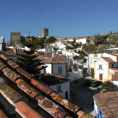 Elegant 3-bed Family House With Large Pool Area Casa de Férias